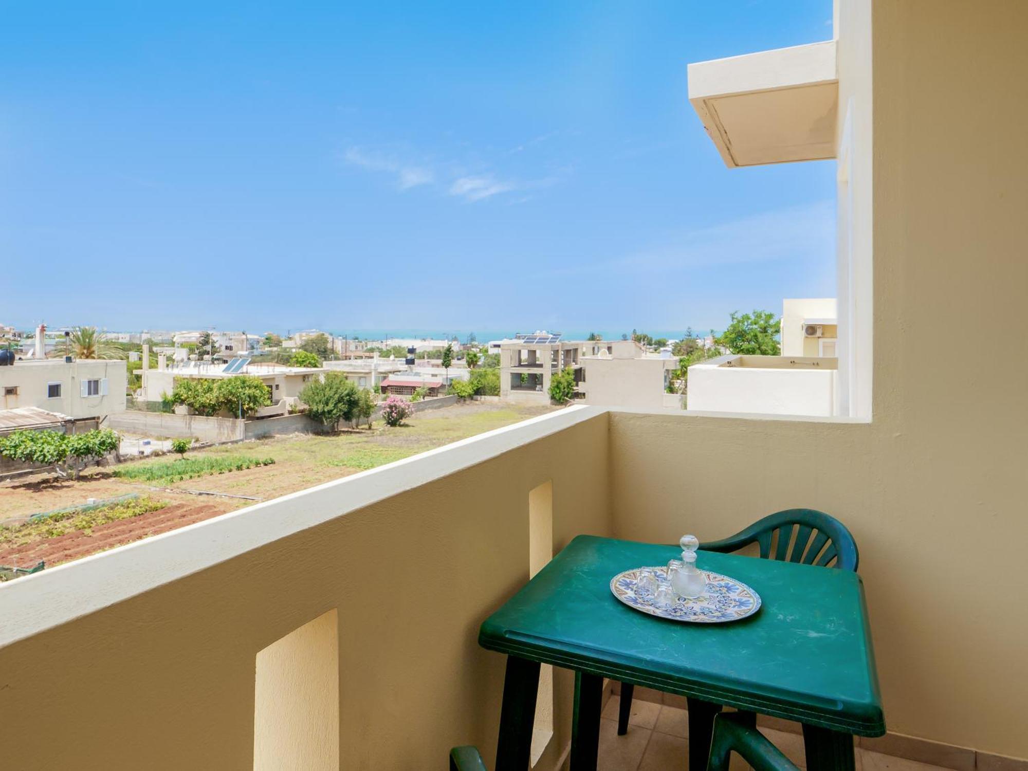 Fotis Studios Apartments Gouves Bagian luar foto