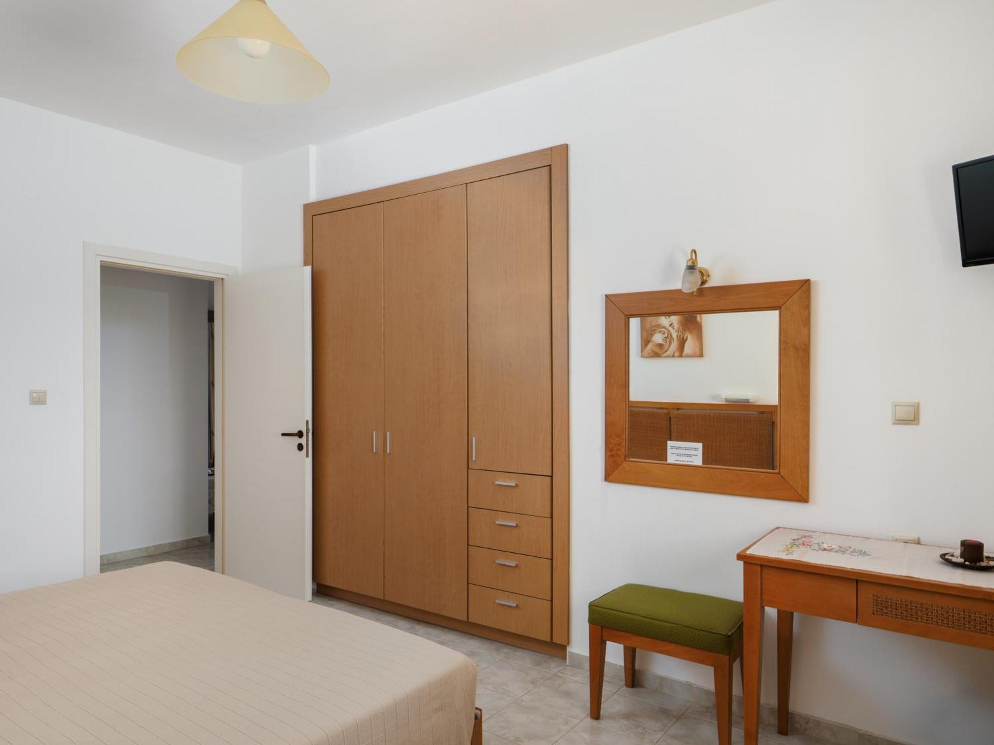Fotis Studios Apartments Gouves Bagian luar foto