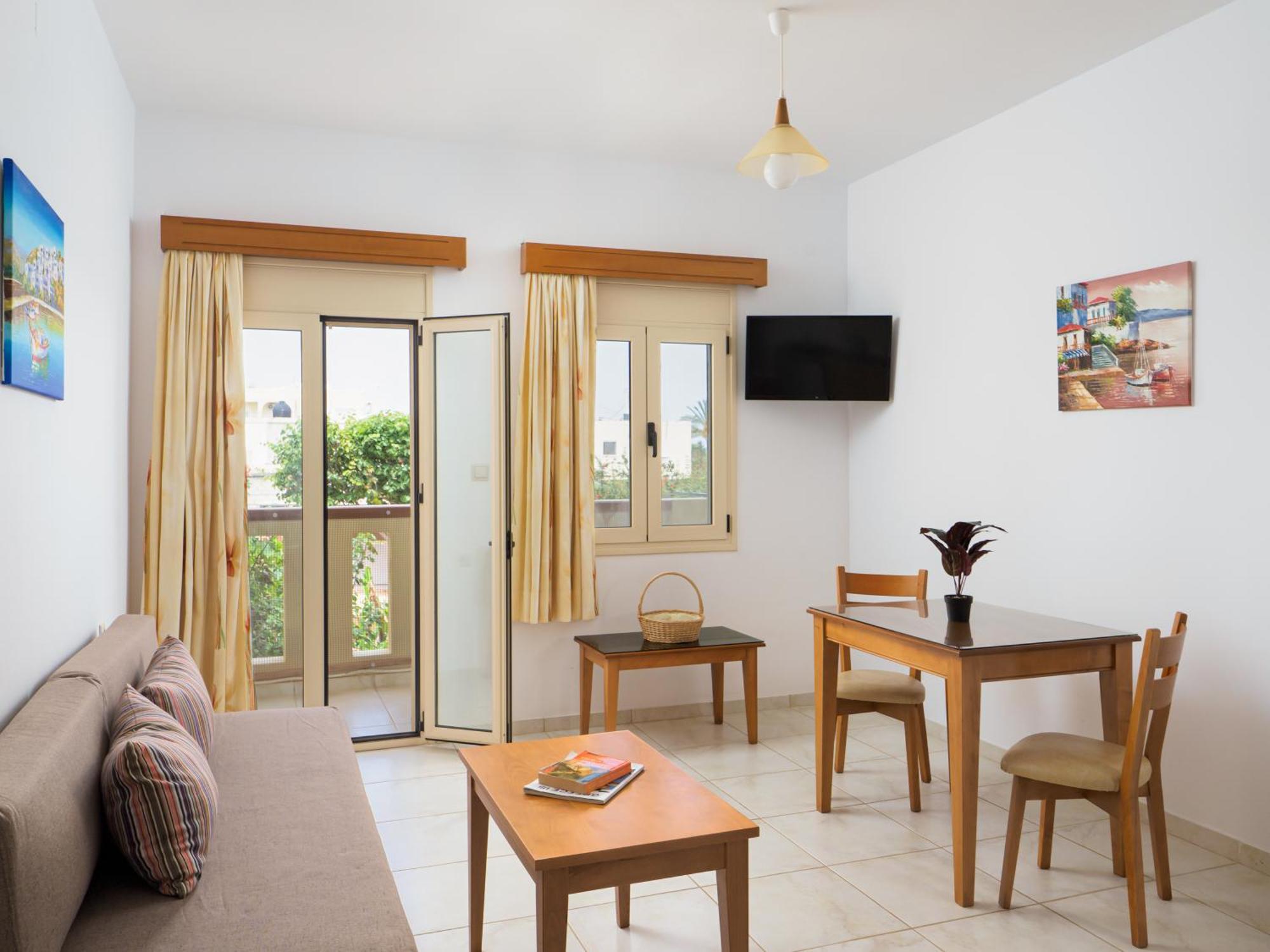 Fotis Studios Apartments Gouves Bagian luar foto
