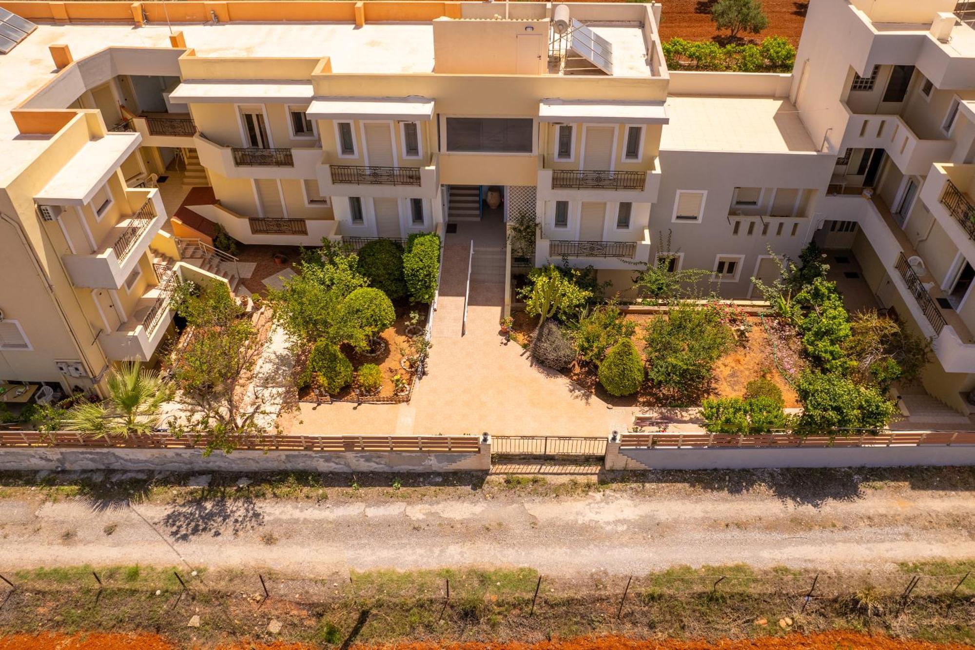 Fotis Studios Apartments Gouves Bagian luar foto