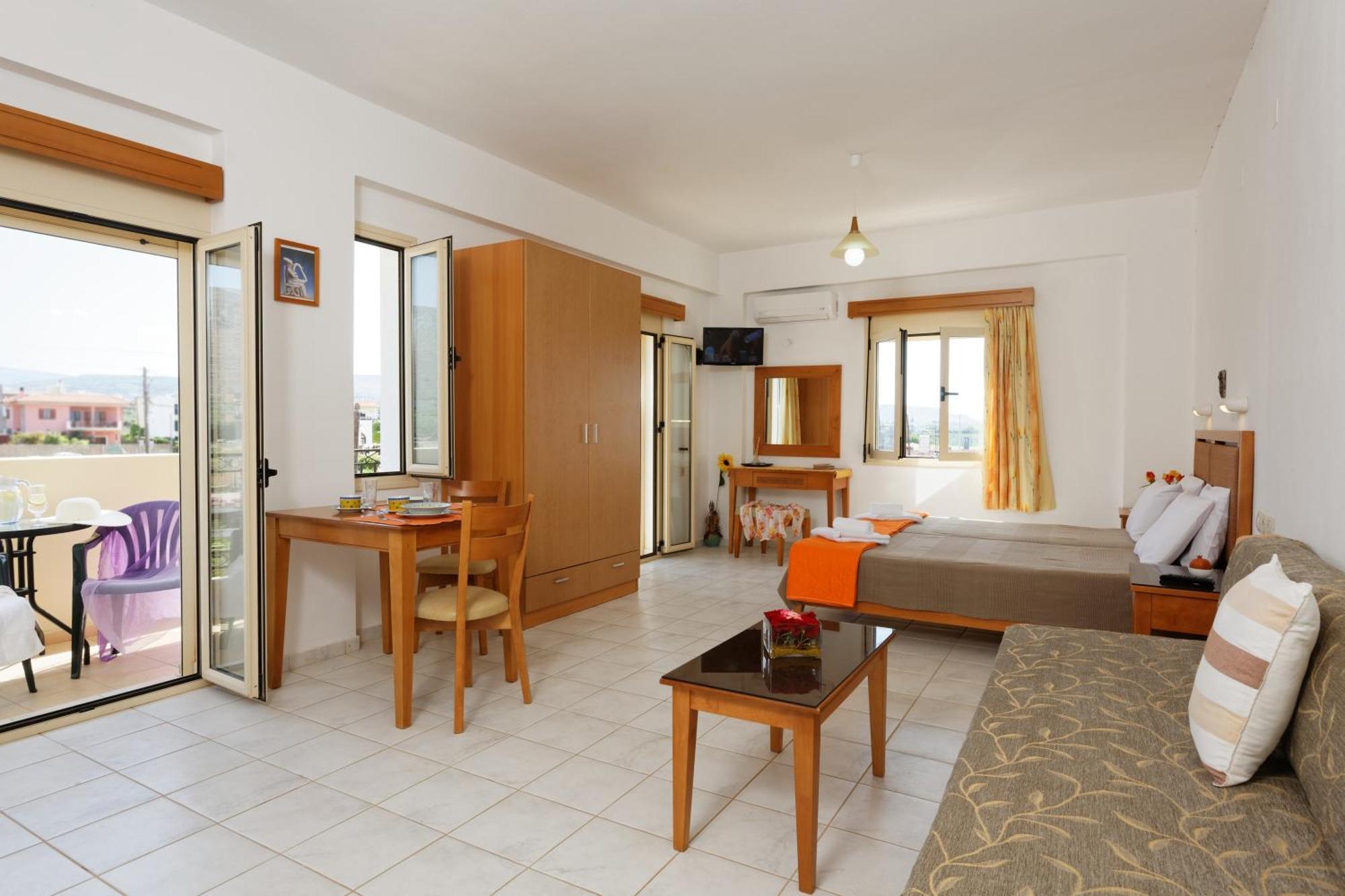 Fotis Studios Apartments Gouves Bagian luar foto