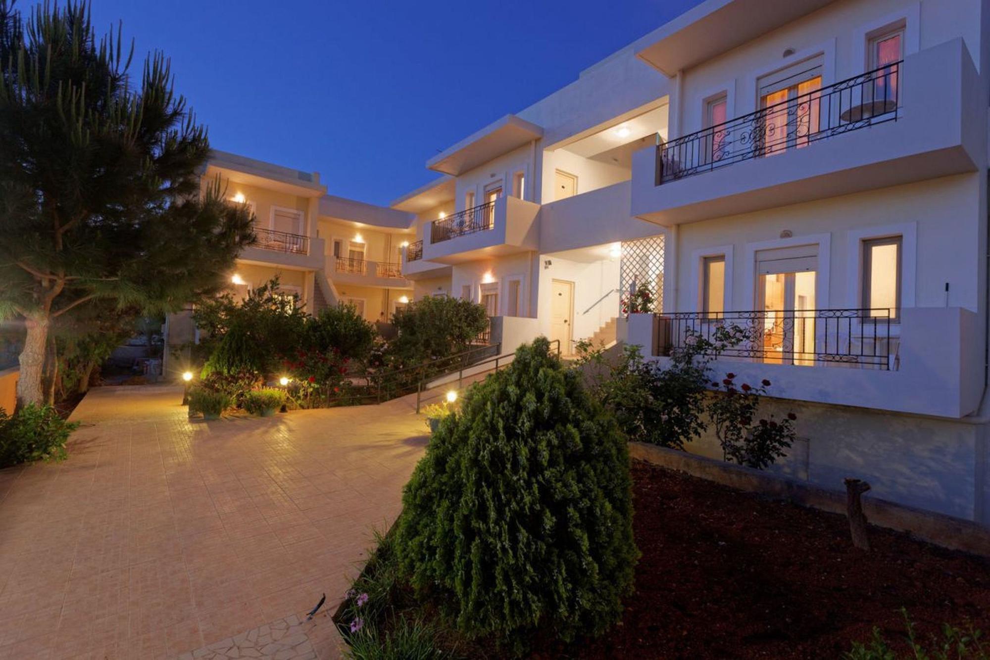 Fotis Studios Apartments Gouves Bagian luar foto